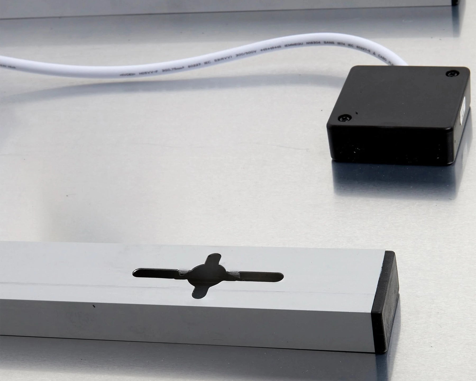 720w Portable Infrared Panel Heater with Feet - 120cm x 60cm