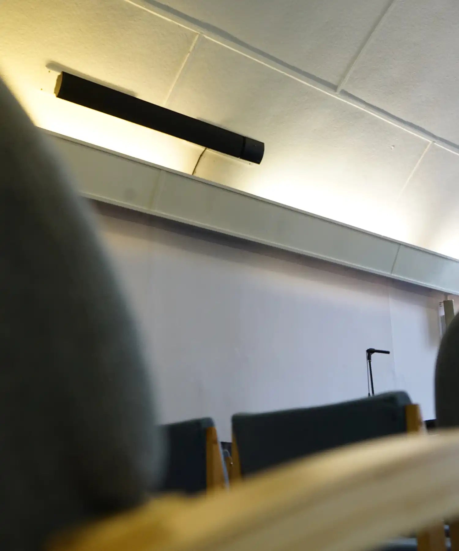 Raydr Road heater demonstrating focused radiant heat for patios, terraces and open-air spaces