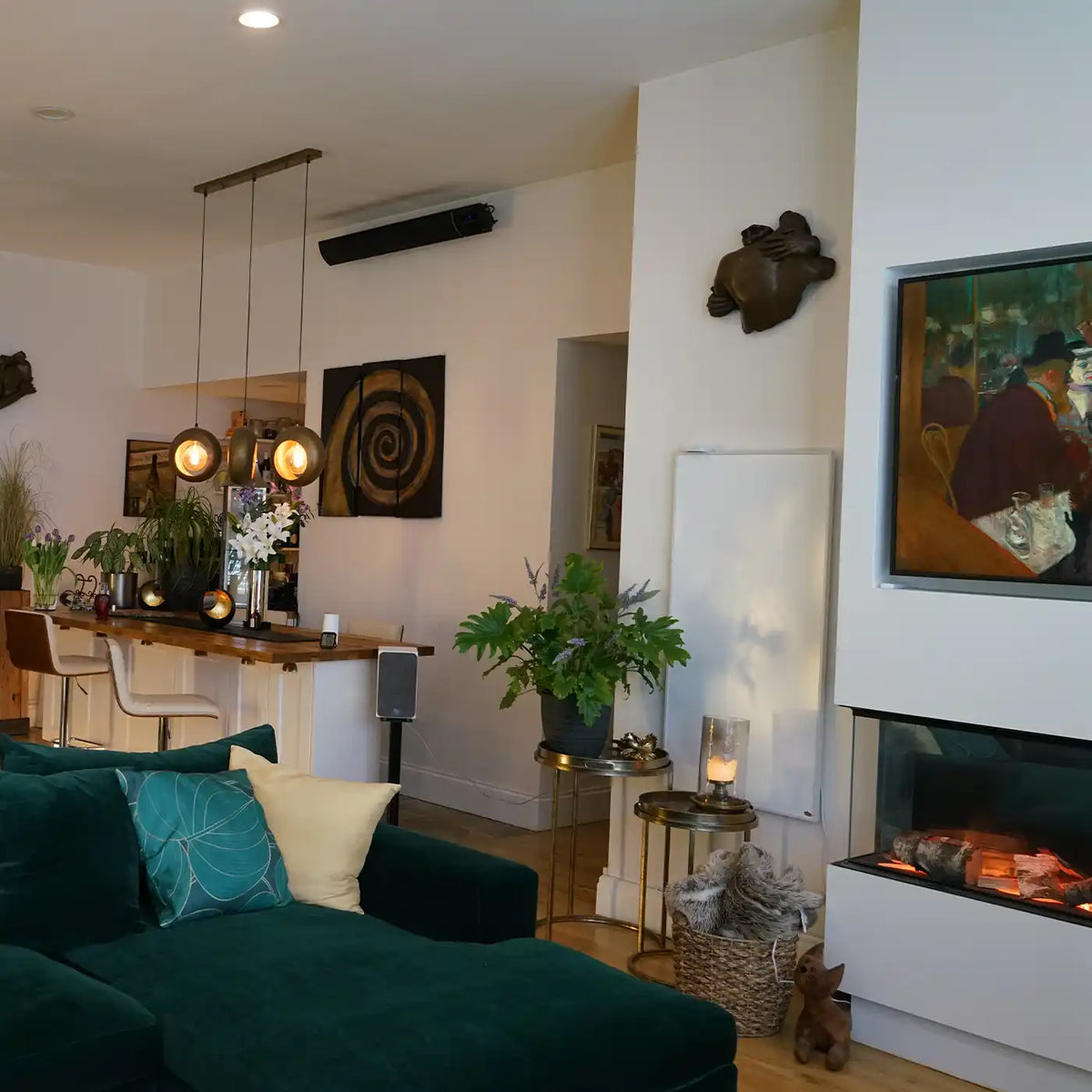 Elegant Gil London display highlighting Kiasa infrared heater collection
